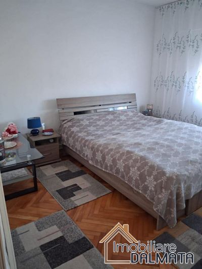 vanzare apartament  camere carpati-2-strada-ganea satu-mare 276