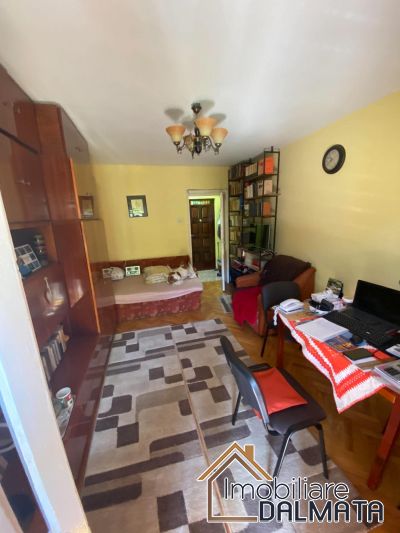 vanzare apartament  camere micro-15-strada-arinului satu-mare 285